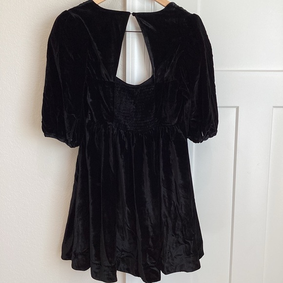 ❌Sold - Maeve Velvet Sweetheart Mini Dress Anthropologie - Picture 9 of 15